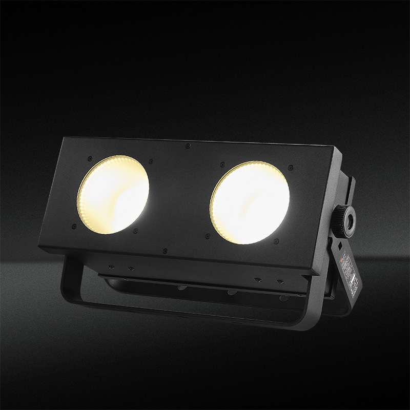 2x100W LED Blinder Light